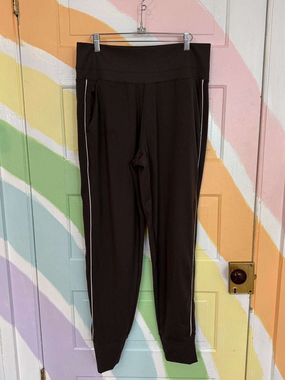 Athleta Venice High Rise Track Stripe Joggers Chocolate Brown Athleisure Sz L ๐๐ - Picture 7 of 9